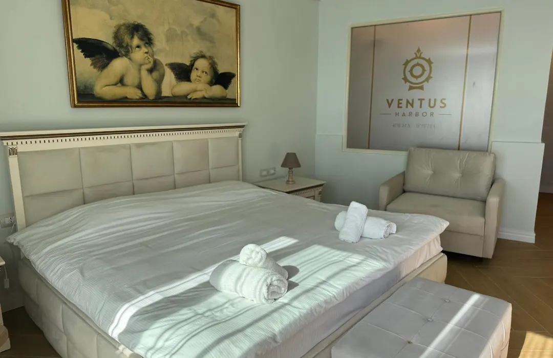 Ventus Harbor Hotel-1